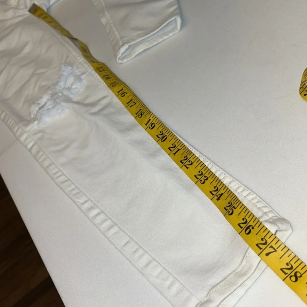 Free People jeans skinny fit ripped knees button/zip 5 pockets size 26